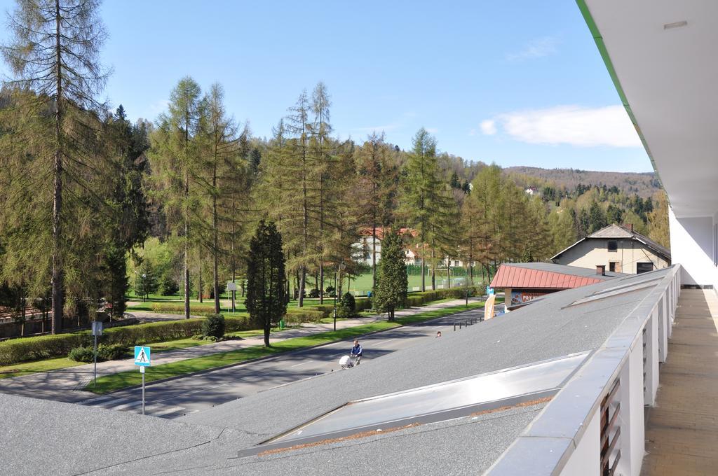 Pokoje Beskid Брена Екстериор снимка